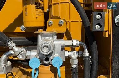 Гусеничный экскаватор Caterpillar 320 2016 в Ровно