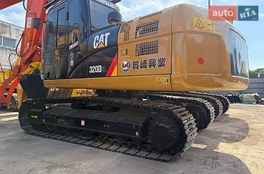 Гусеничный экскаватор Caterpillar 320 2016 в Ровно