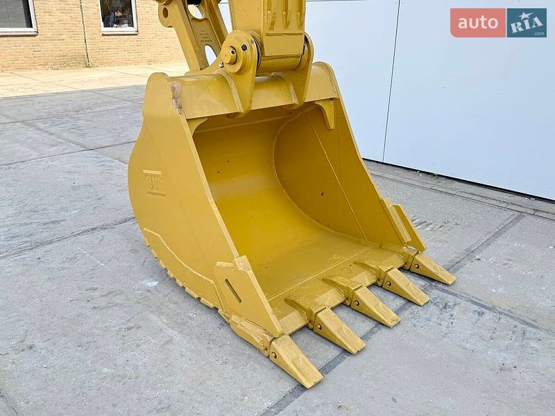 Гусеничный экскаватор Caterpillar 320 2026 в Тячеве