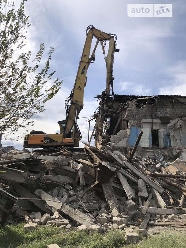 Гусеничный экскаватор Caterpillar 330 1999 в 