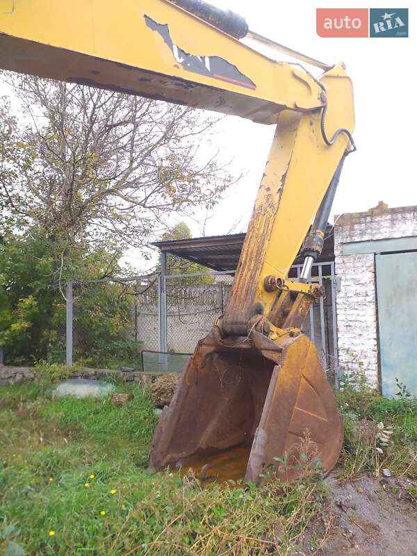 Гусеничный экскаватор Caterpillar 330 2008 в Баре