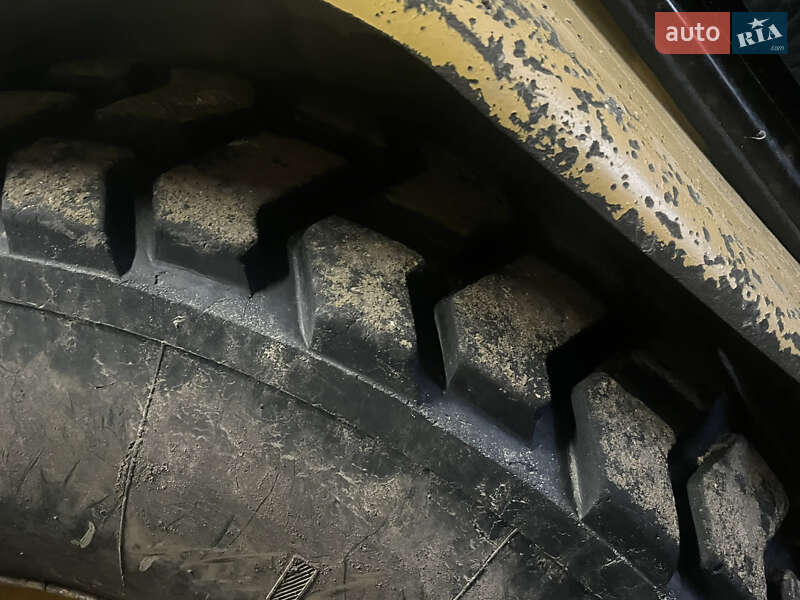 Экскаватор погрузчик Caterpillar 428 1999 в Малине фото 25 Экскаватор погрузчик Caterpillar 428 1999 в Малине