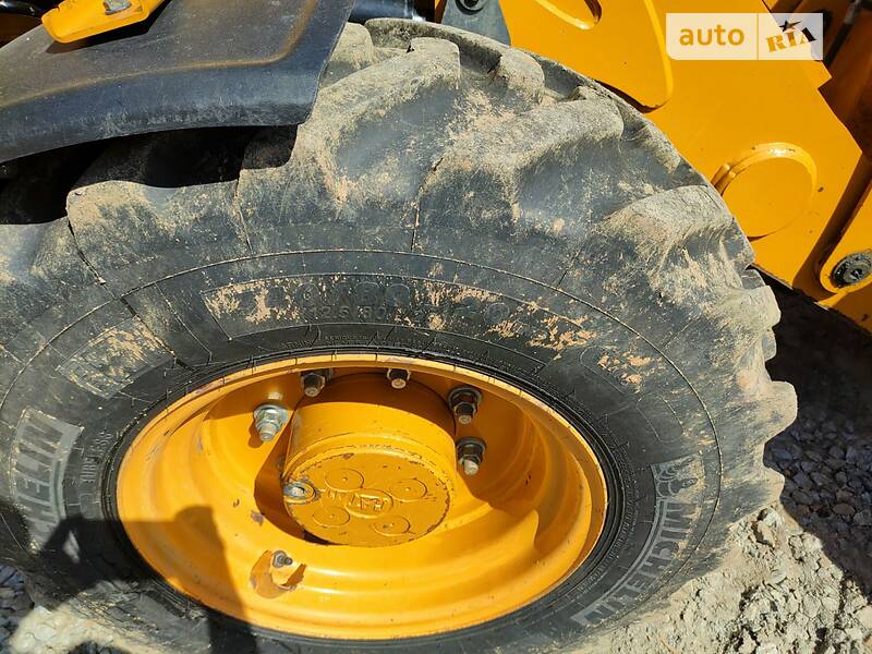 Экскаватор погрузчик Caterpillar 428F2 2018 в Киеве