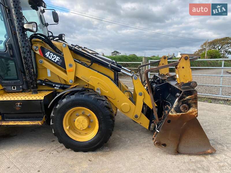 Экскаватор погрузчик Caterpillar 432 2017 в Киеве