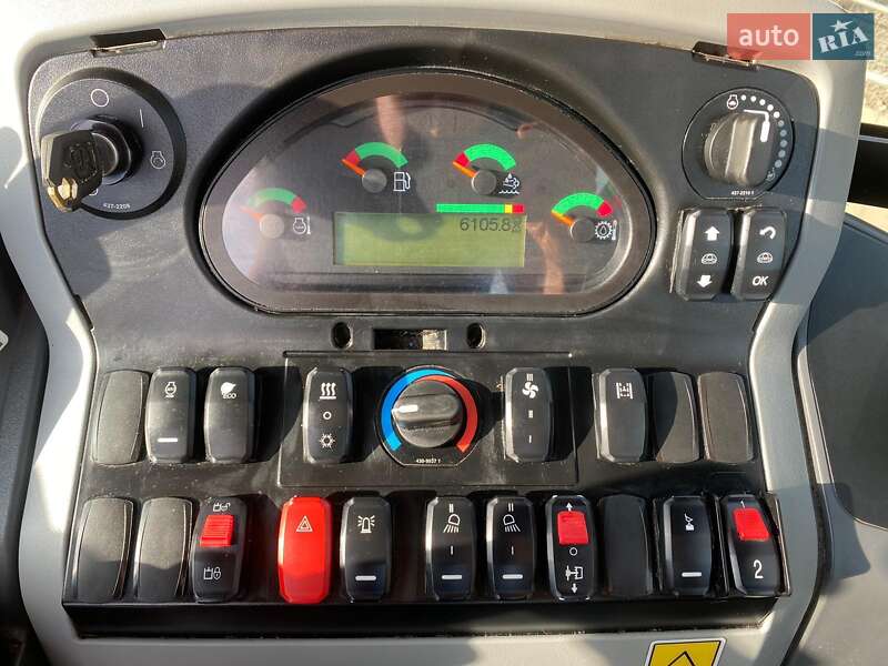 Экскаватор погрузчик Caterpillar 432 2017 в Киеве