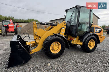 Фронтальный погрузчик Caterpillar 906 2012 в 