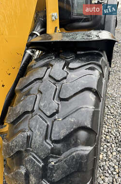 Фронтальный погрузчик Caterpillar 906 2012 в 