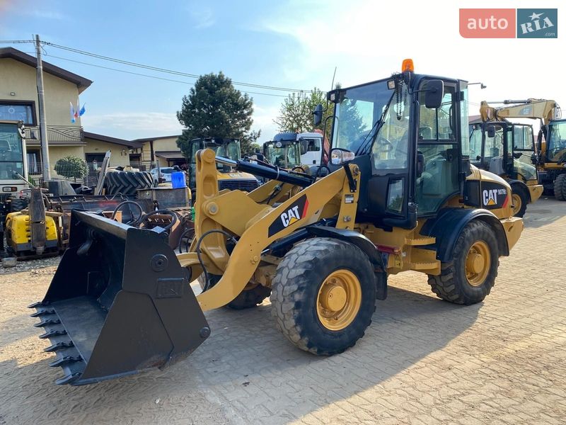 Caterpillar 907 2013