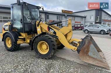 Фронтальный погрузчик Caterpillar 908 2011 в 