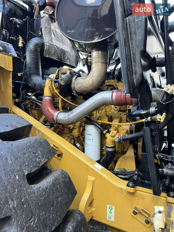 Фронтальні навантажувачі Caterpillar 966 2018 в Чернігові