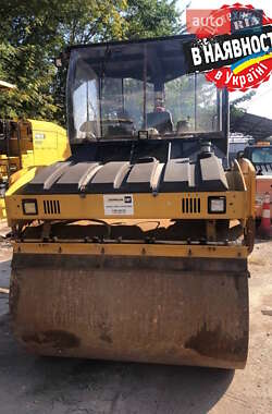 Дорожный каток Caterpillar CB 2012 в 