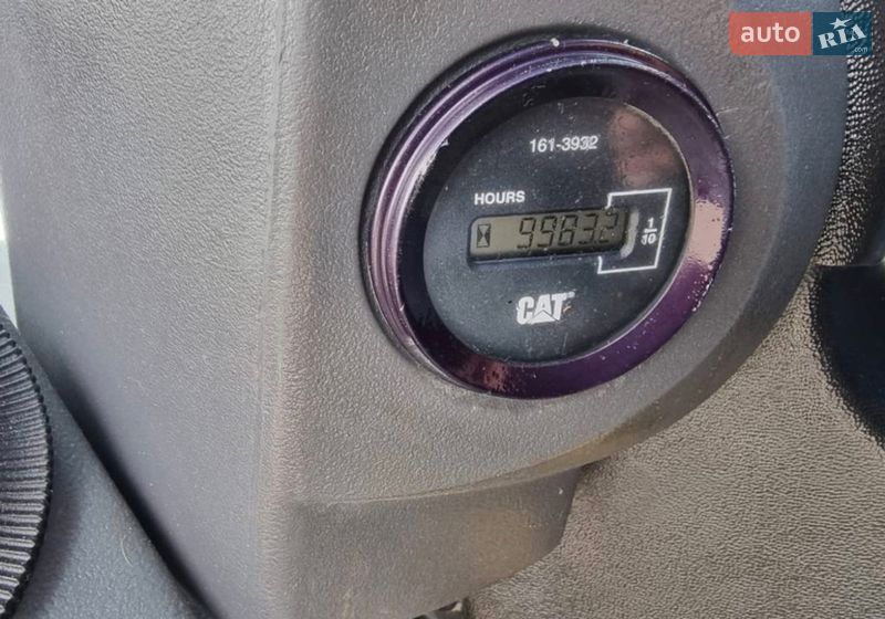 Каток грунтовый Caterpillar CS 2008 в Одессе
