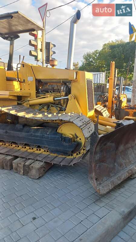 Caterpillar D4 2001