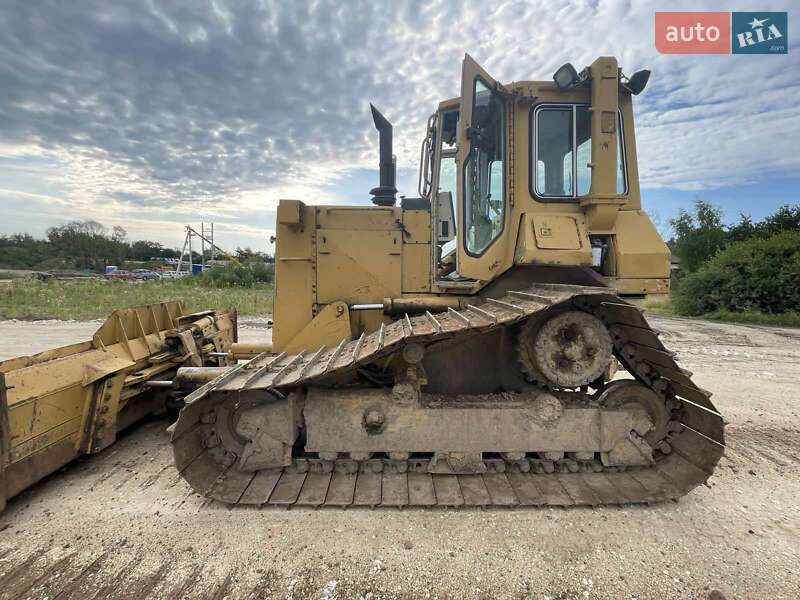 Caterpillar D4 1995