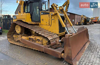 Бульдозер Caterpillar D6T 2011 в 