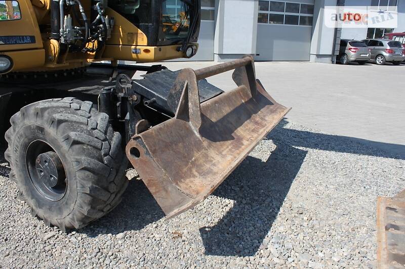 Колесный экскаватор Caterpillar M315 2009 в Львове