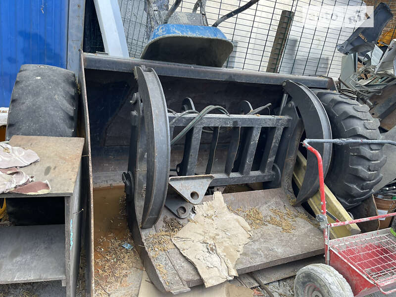 Телескопический погрузчик Caterpillar TH 360B 2009 в Киеве фото 23 Телескопический погрузчик Caterpillar TH 360B 2009 в Киеве