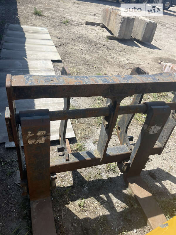 Телескопический погрузчик Caterpillar TH 414 2012 в Киеве