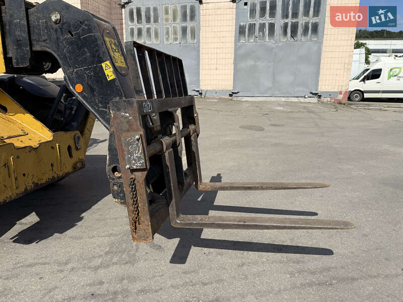 Телескопічні навантажувачі Caterpillar TH 414 2015 в Києві фото 9 Телескопічні навантажувачі Caterpillar TH 414 2015 в Києві