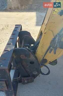 Телескопічні навантажувачі Caterpillar TH 2009 в 