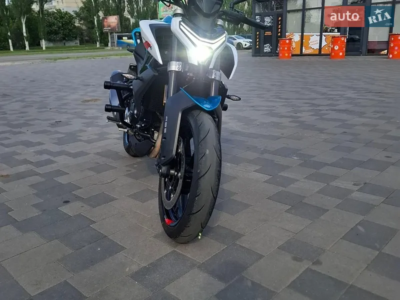CFMOTO 450NK 2024