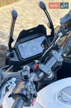 Мотоцикл Спорт-туризм CFMOTO 700MT 2025 в 