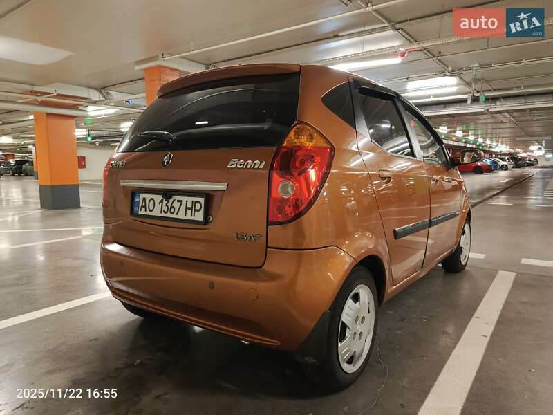 Хетчбек Chana Benni 2008 в Ужгороді