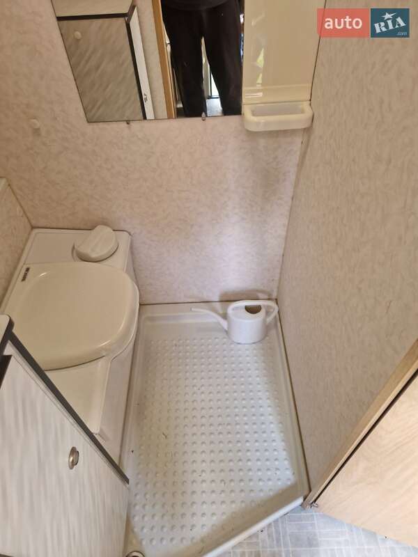 Дом на колесах Chateau 380 1994 в Львове фото 7 Дом на колесах Chateau 380 1994 в Львове