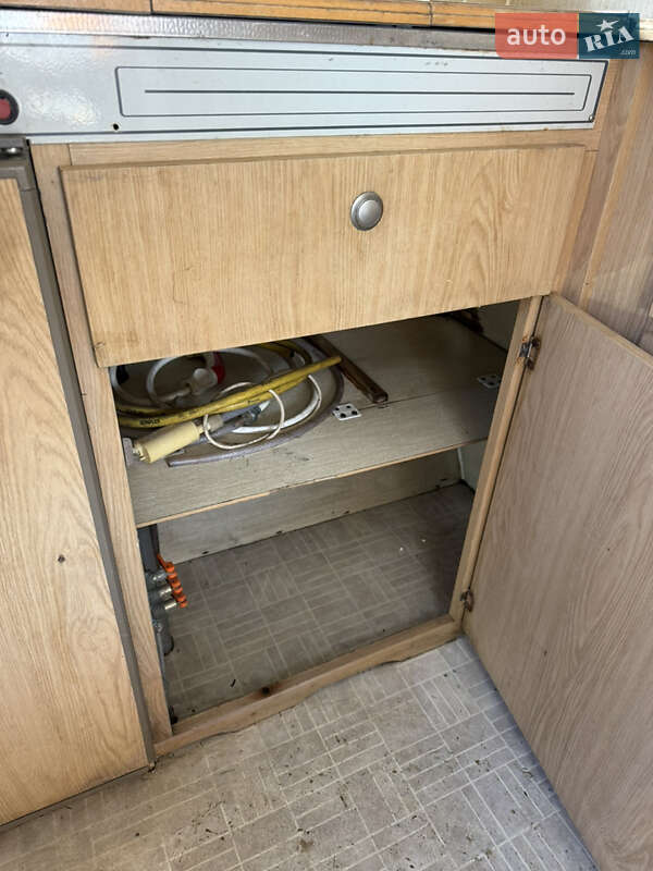 Прицеп дача Chateau 380 1992 в Киеве