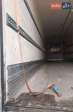 Рефрижератор напівпричіп Chereau CD 382CHB 2004 в 