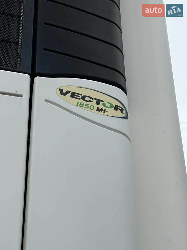 Рефрижератор напівпричіп Chereau CD 382CHB 2008 в Сарнах