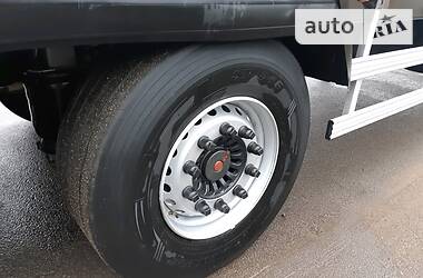 Рефрижератор полуприцеп Chereau ThermoKing 2009 в 