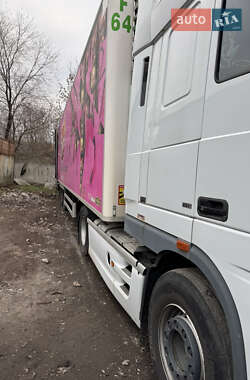 Рефрижератор напівпричіп Chereau ThermoKing 2005 в Дніпрі