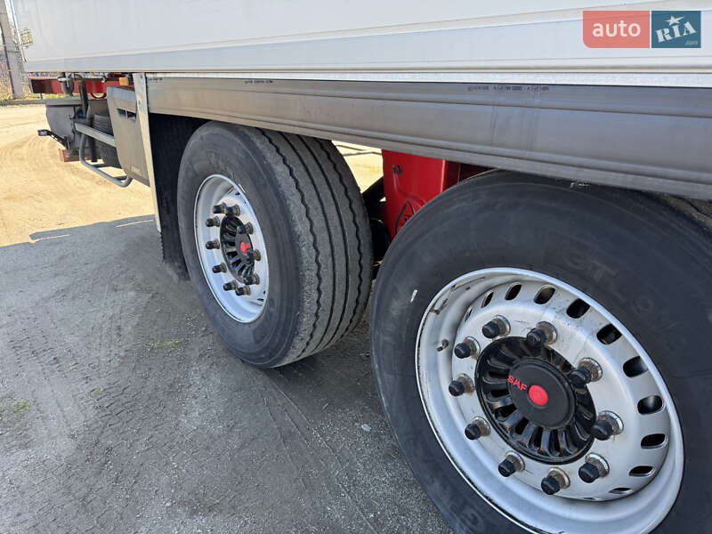 Рефрижератор полуприцеп Chereau ThermoKing 2005 в Виннице