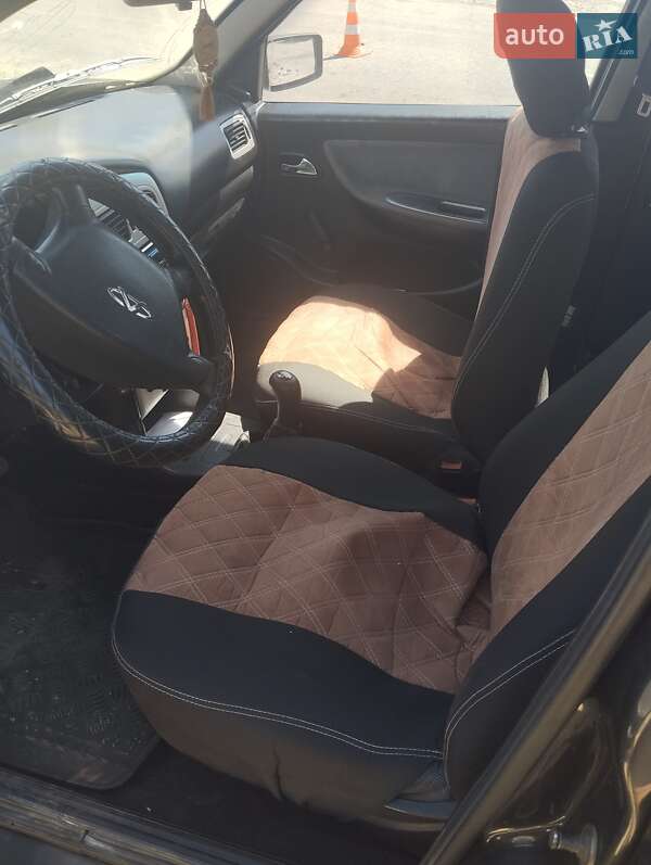 Хэтчбек Chery Amulet 2008 в Кривом Роге фото 2 Хэтчбек Chery Amulet 2008 в Кривом Роге