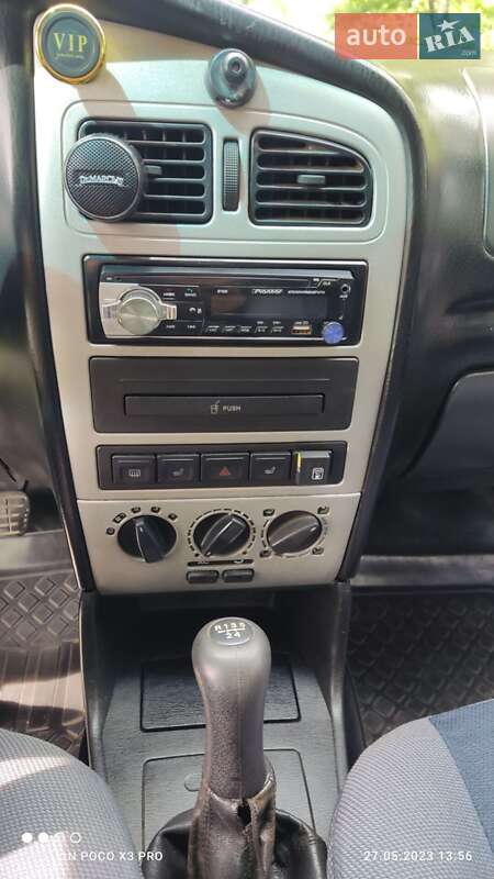 Лифтбек Chery Amulet 2007 в Тростянце