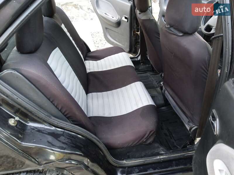 Седан Chery Amulet 2008 в Косові