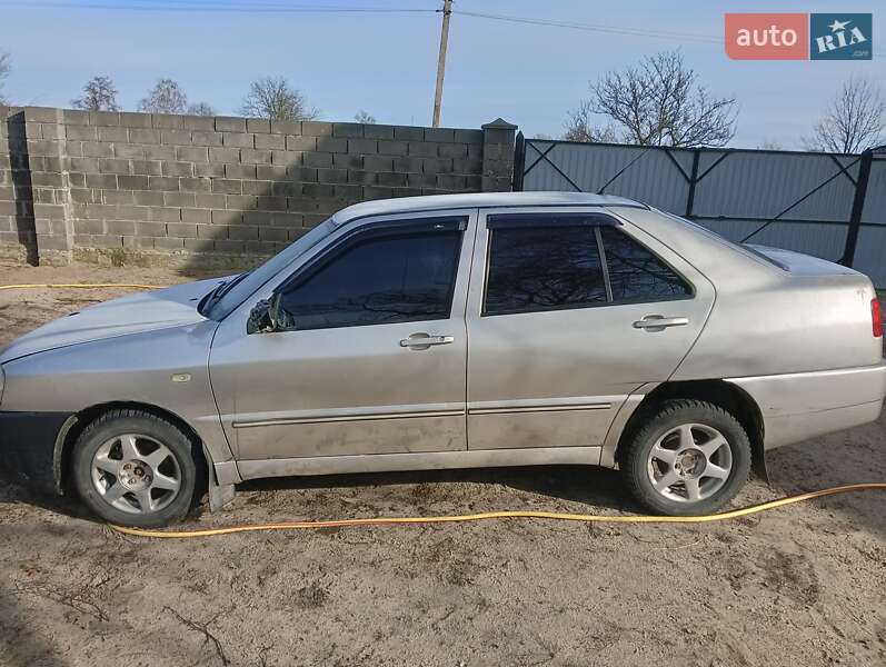 Седан Chery Amulet 2007 в Сарнах