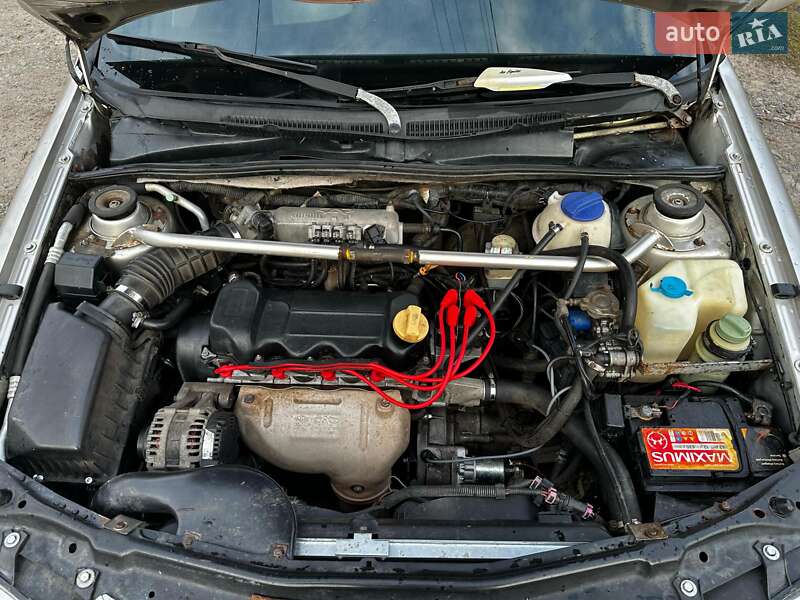 Седан Chery Amulet 2008 в Чутовому