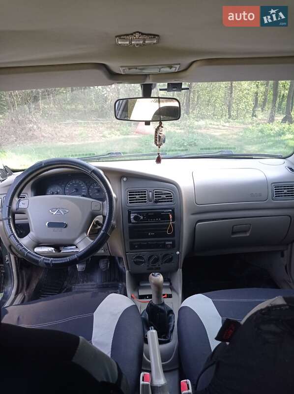 Седан Chery Amulet 2007 в Нетешине