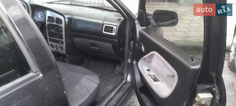 Седан Chery Amulet 2007 в Львові