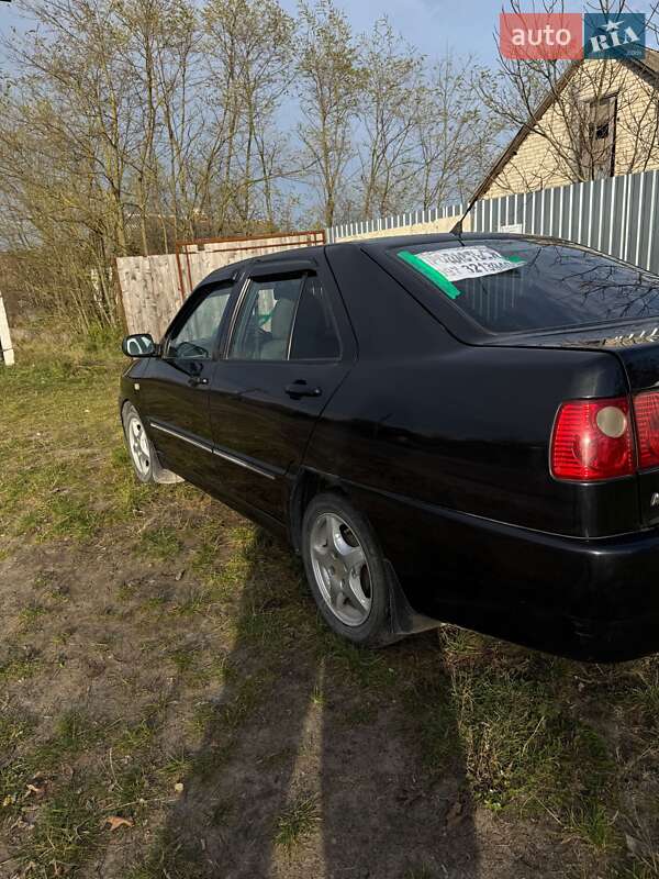 Седан Chery Amulet 2008 в Славуте фото 3 Седан Chery Amulet 2008 в Славуте