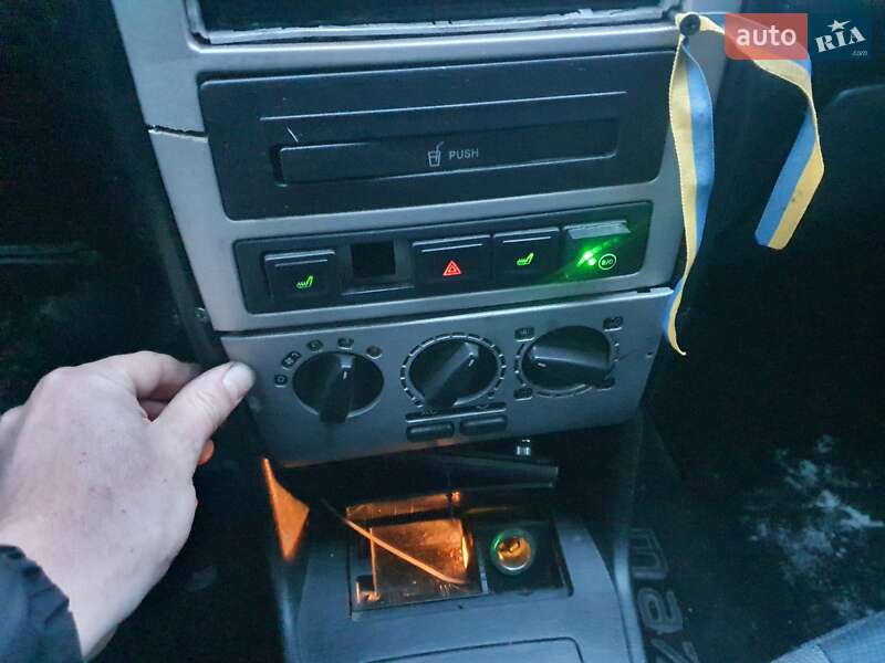 Седан Chery Amulet 2007 в Киеве