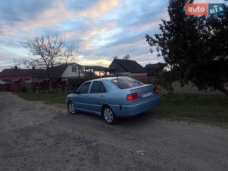 Седан Chery Amulet 2006 в Костополе