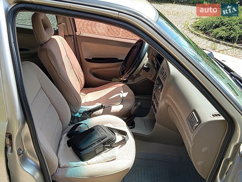 Седан Chery Amulet 2007 в Бориславі