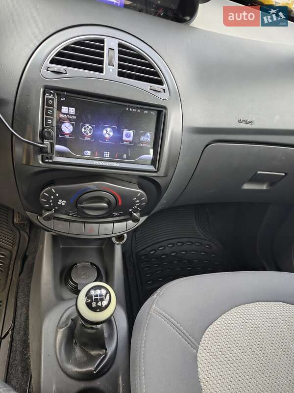 Внедорожник / Кроссовер Chery Beat 2011 в Киеве фото 7 Внедорожник / Кроссовер Chery Beat 2011 в Киеве