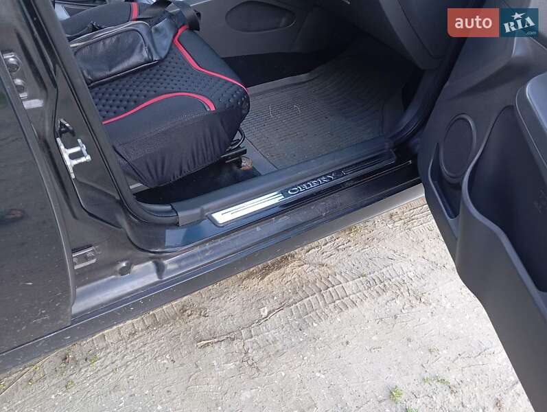 Седан Chery E5 2013 в Будах