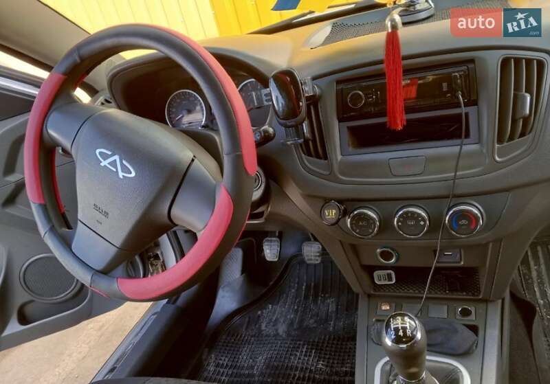 Седан Chery E5 2014 в Обухові