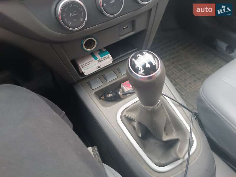 Седан Chery E5 2014 в Попільні