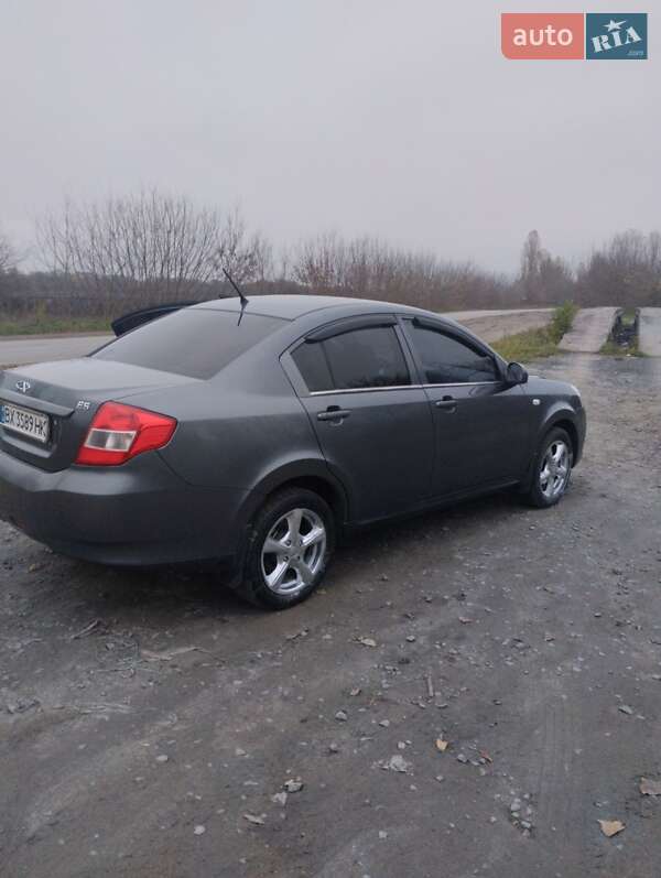 Седан Chery E5 2014 в Изяславе